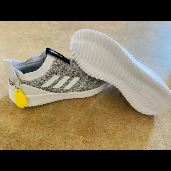 adidas Shoes - Adidas shoes